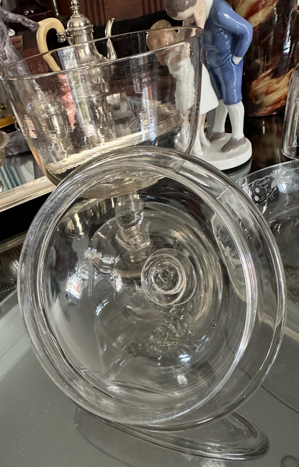 Compoteira com tampa em vidro do Século XIX