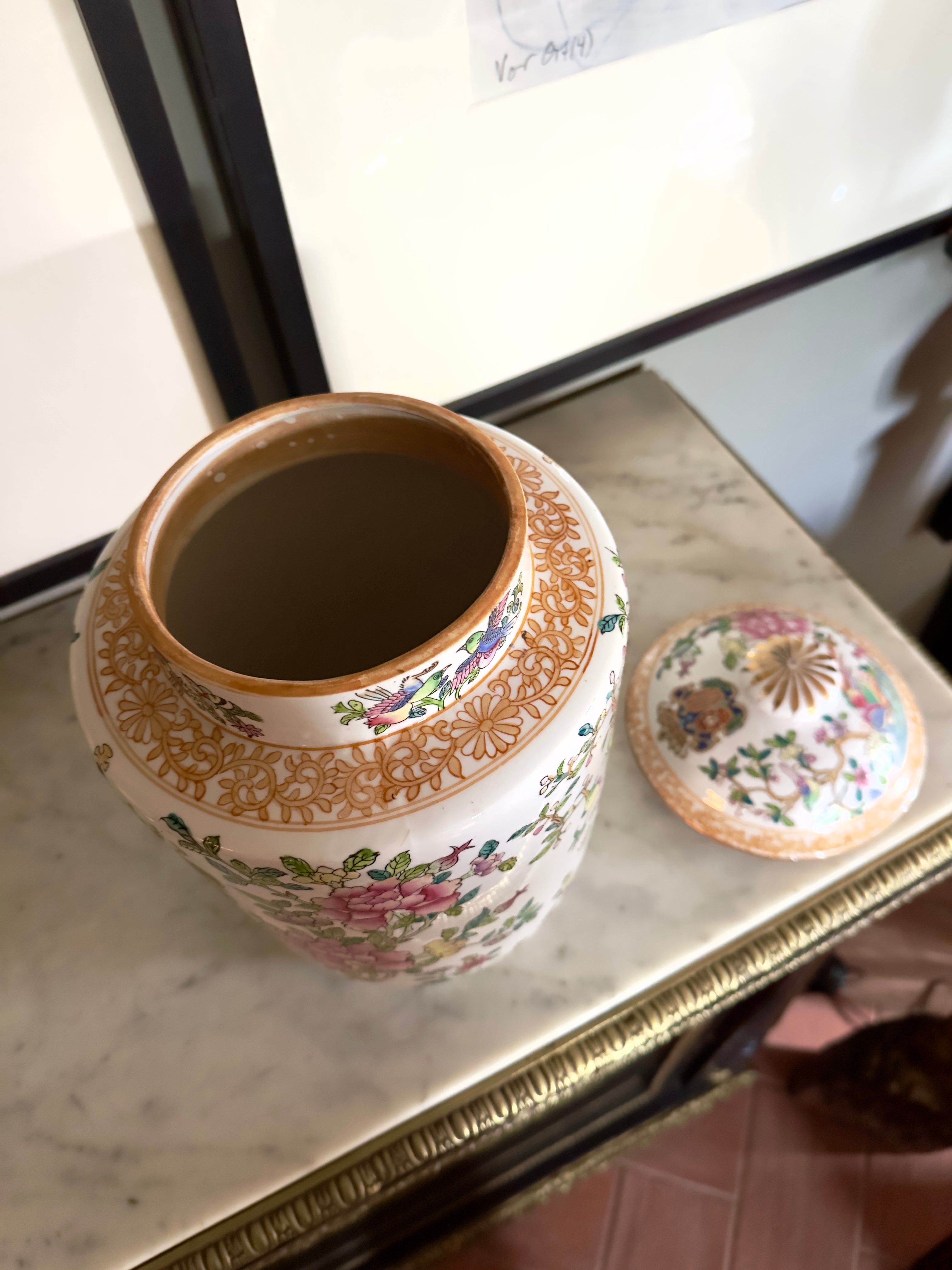 Porcelana / Pote chinês do Século XIX, segundo Reinado Qianlong com armas de Dom João V