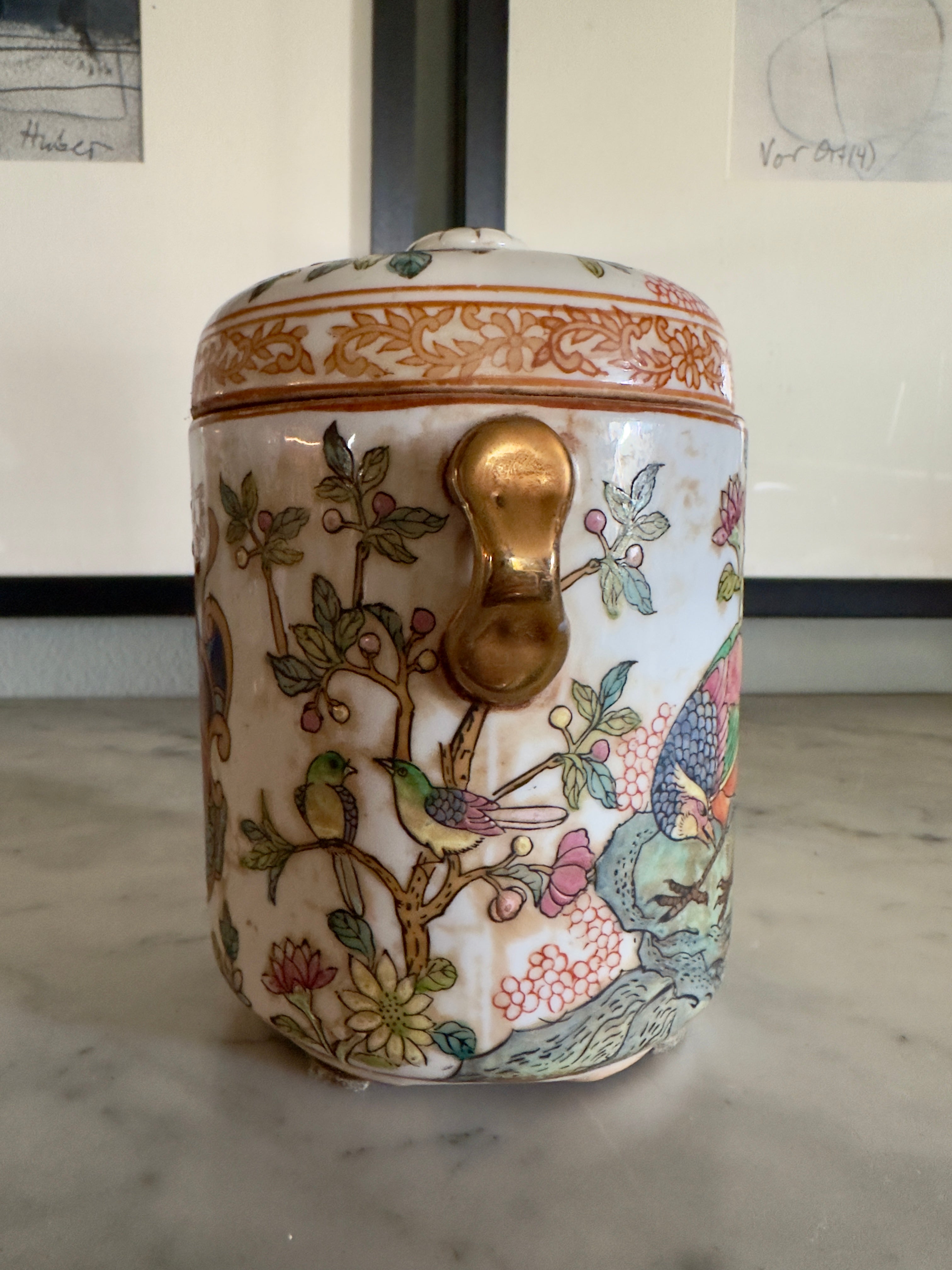 Porcelana / Caixa chinesa do Século XIX, segundo Reinado Qianlong com armas de Dom João V