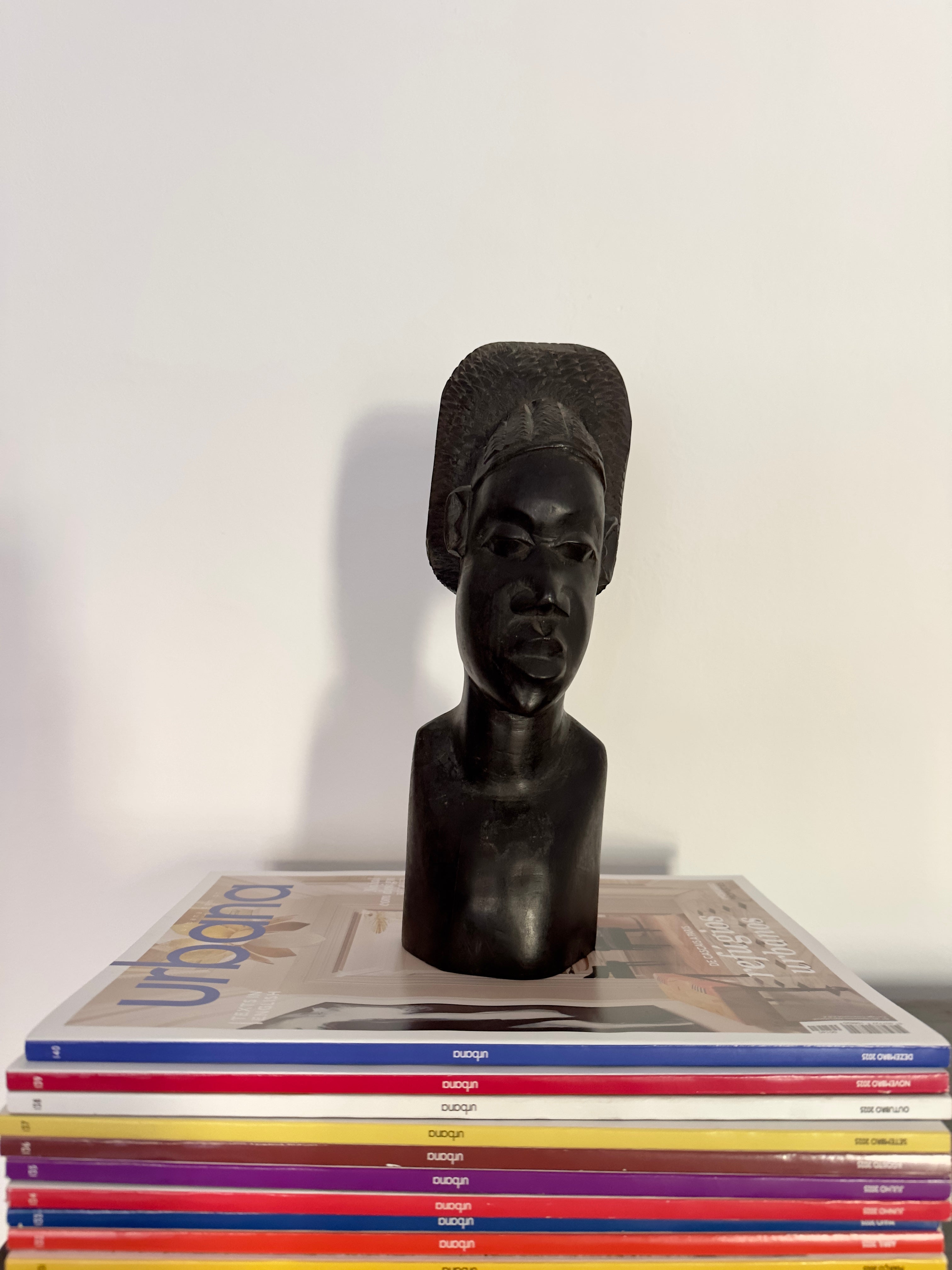 Busto / Escultura africana em madeira exótica