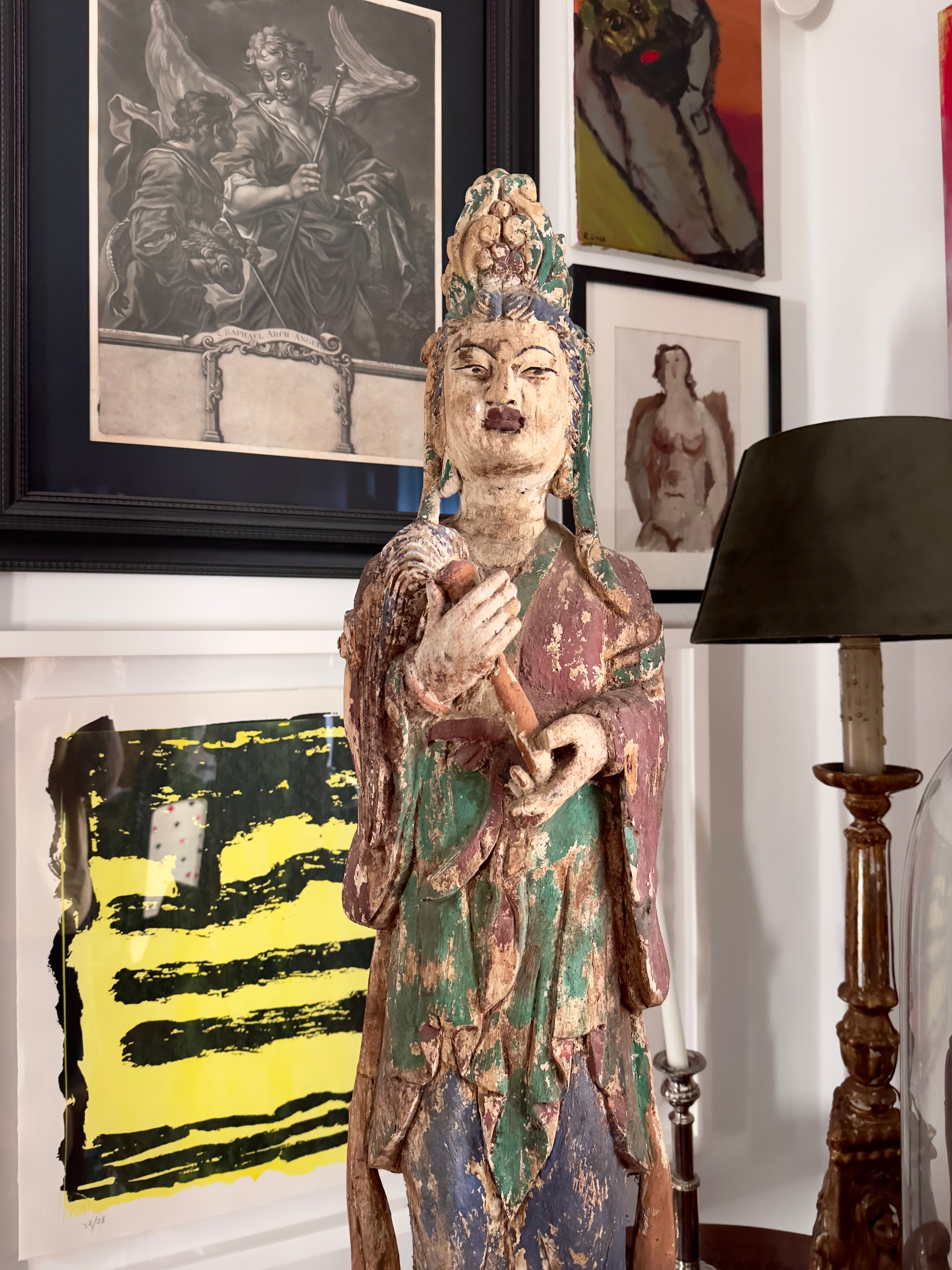 Escultura Deusa oriental Guanyin