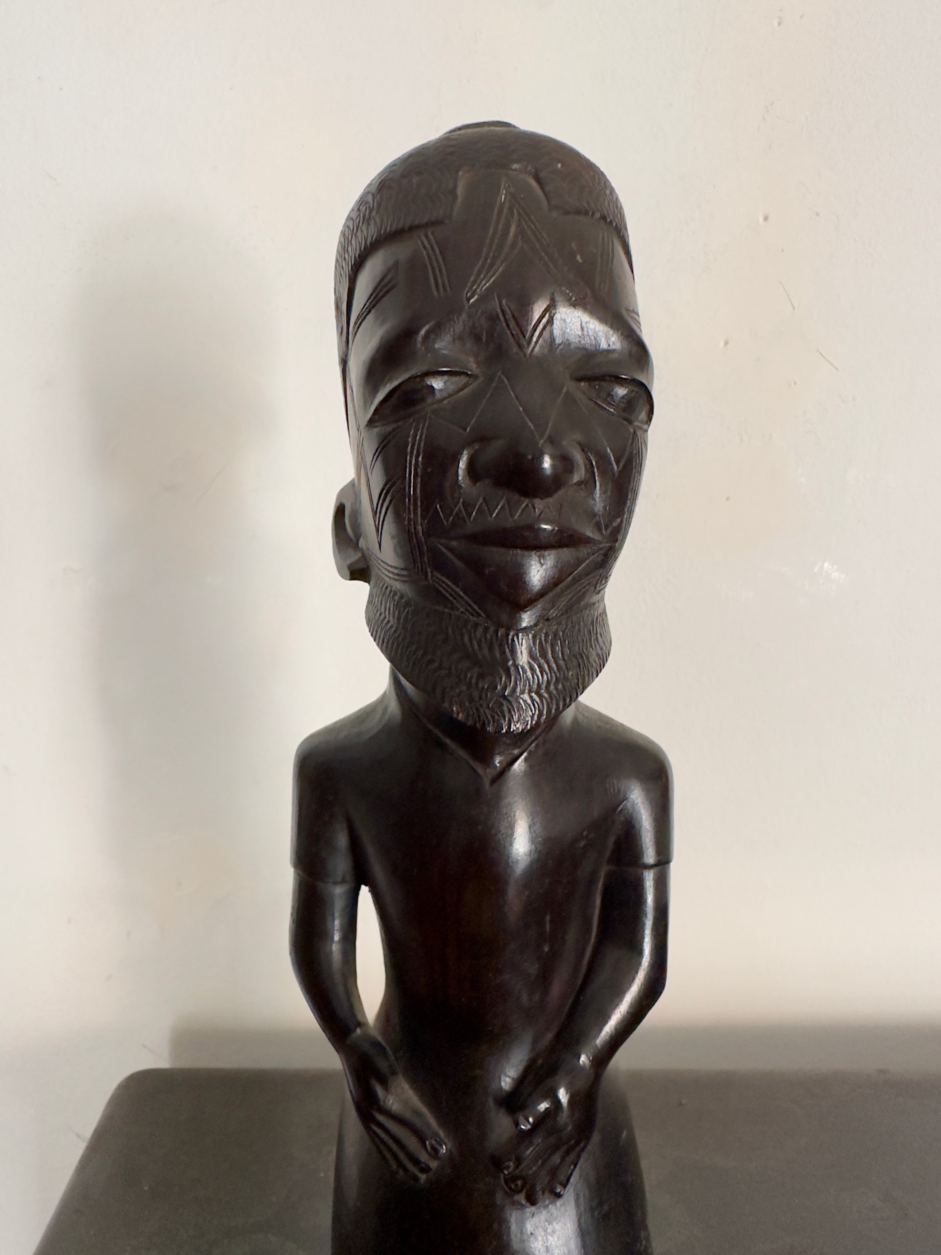 Busto / Escultura figura masculina africana Maconde