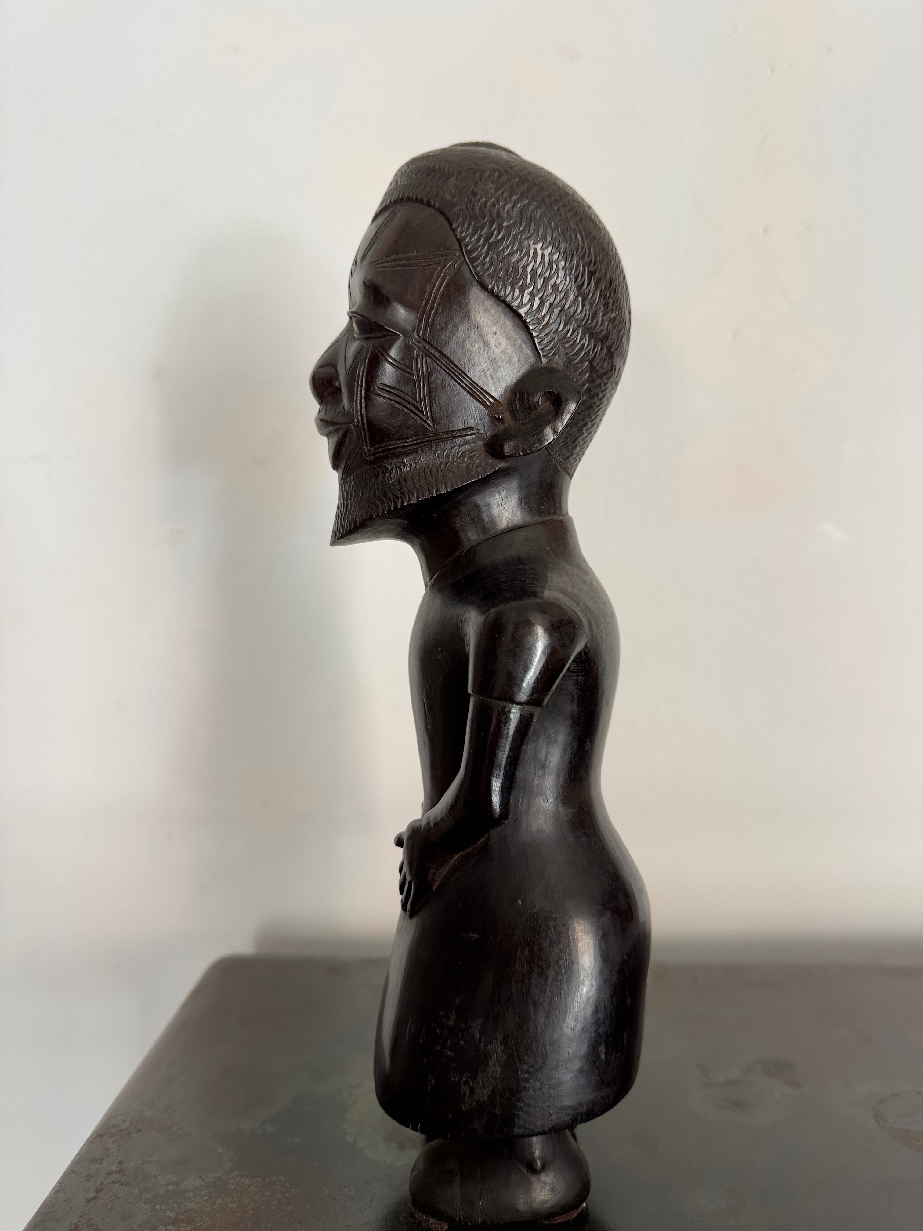 Busto / Escultura figura masculina africana Maconde