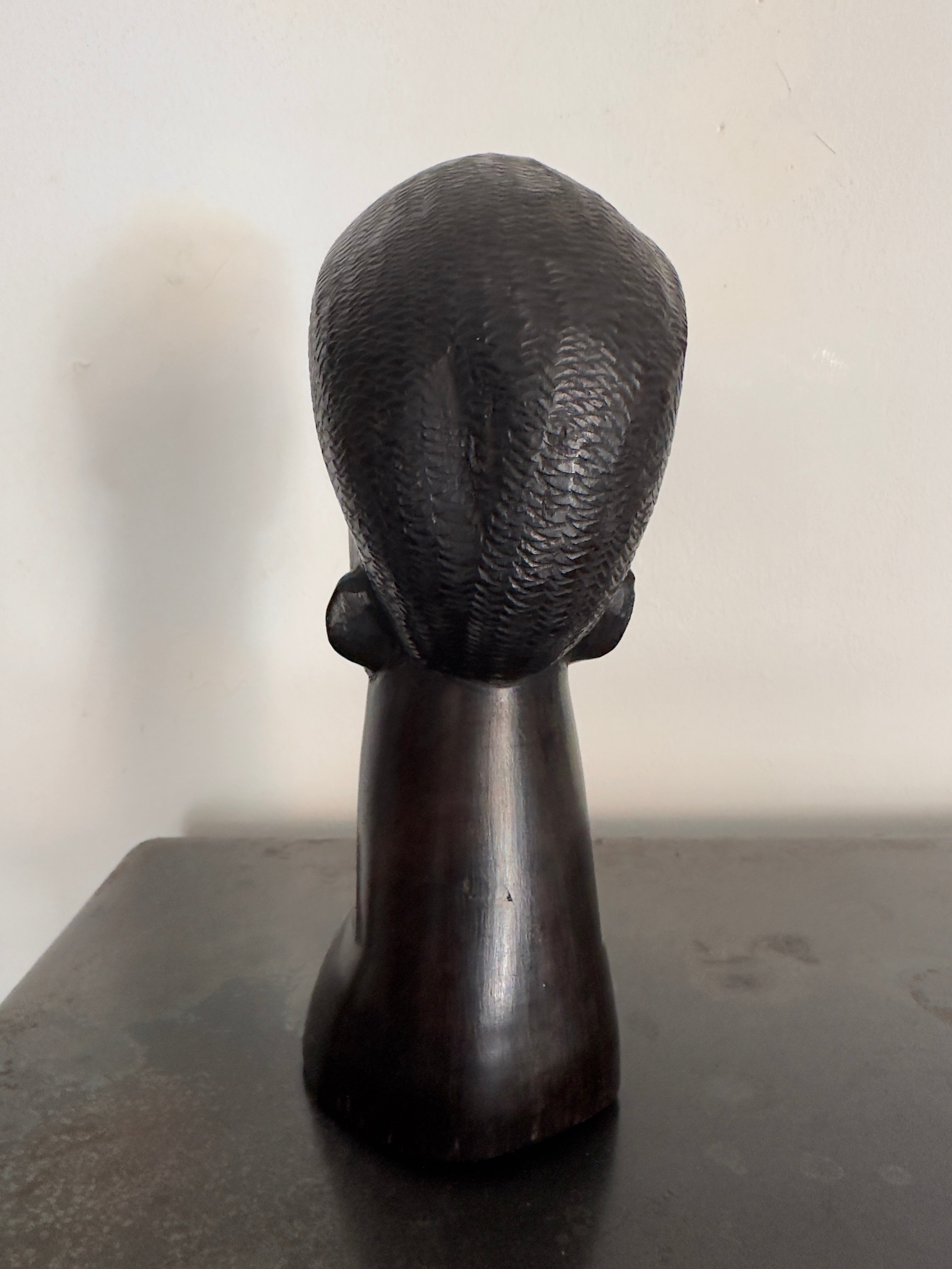 Busto / Escultura masculina africana Maconde