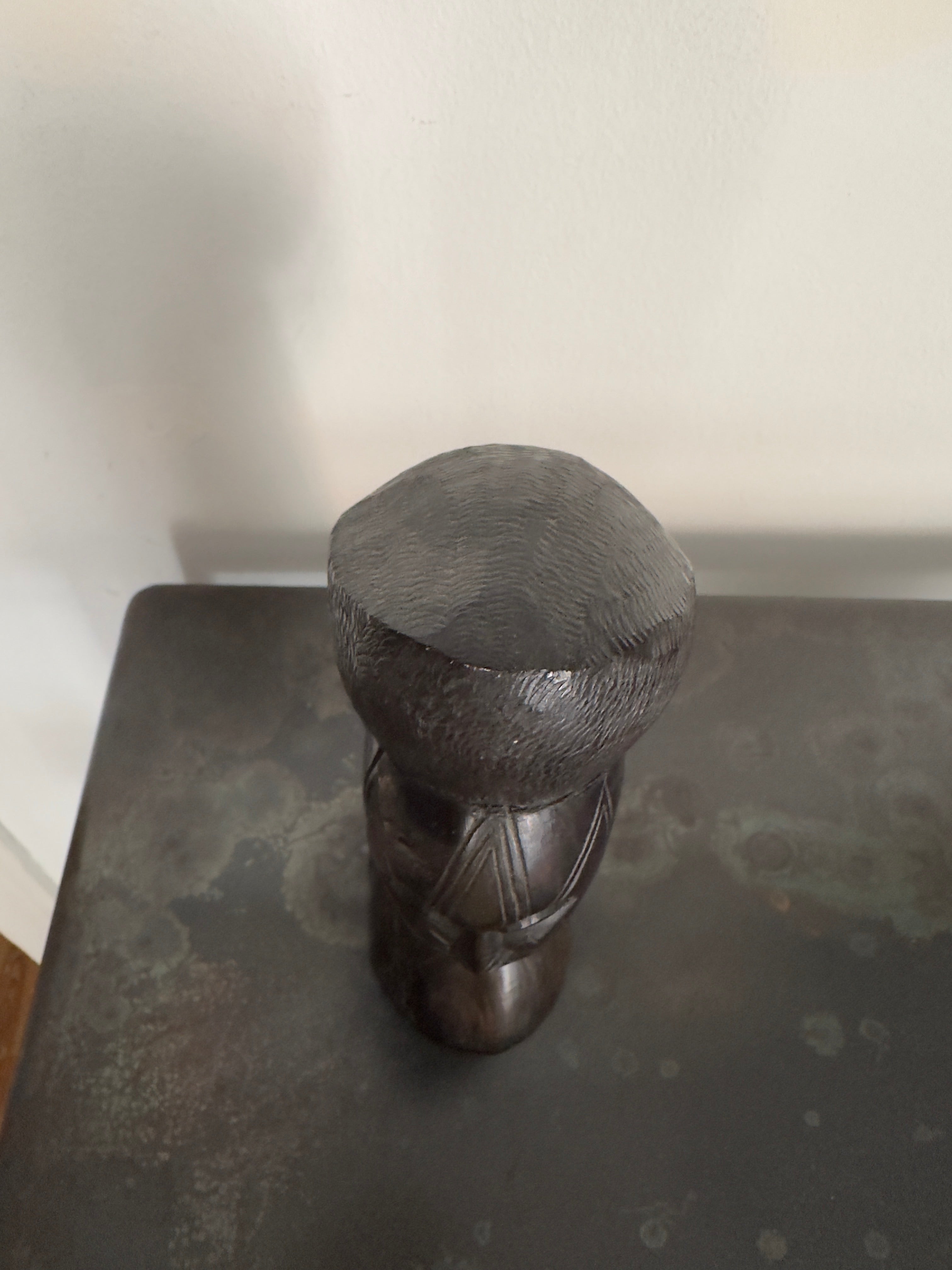 Busto / Escultura masculina africana Maconde